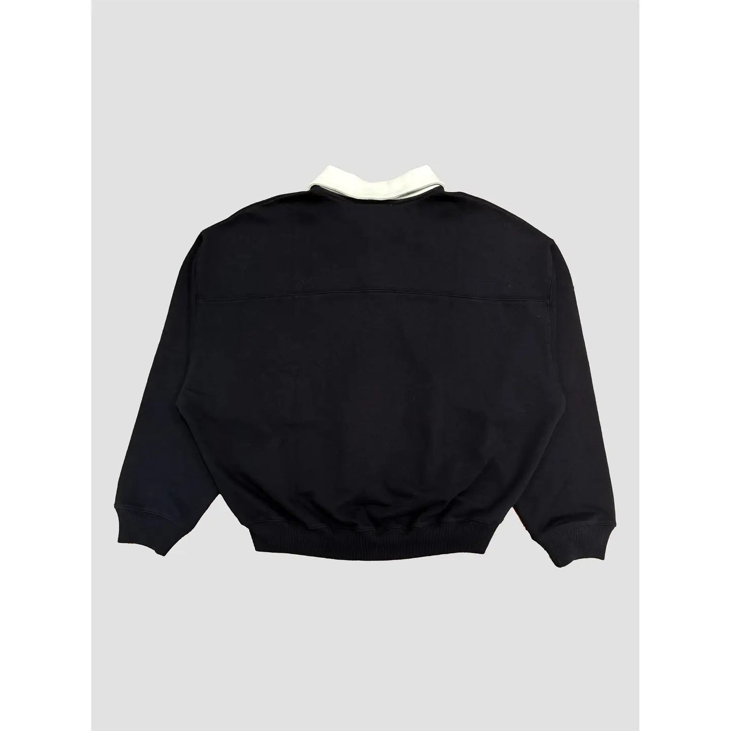 The Hamptons | Classic Sweatshirt BLK