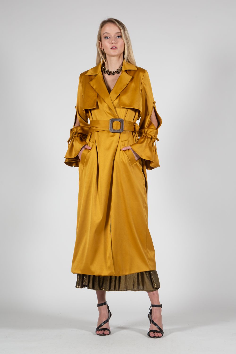 ANJI | GOLD SATIN TRENCH