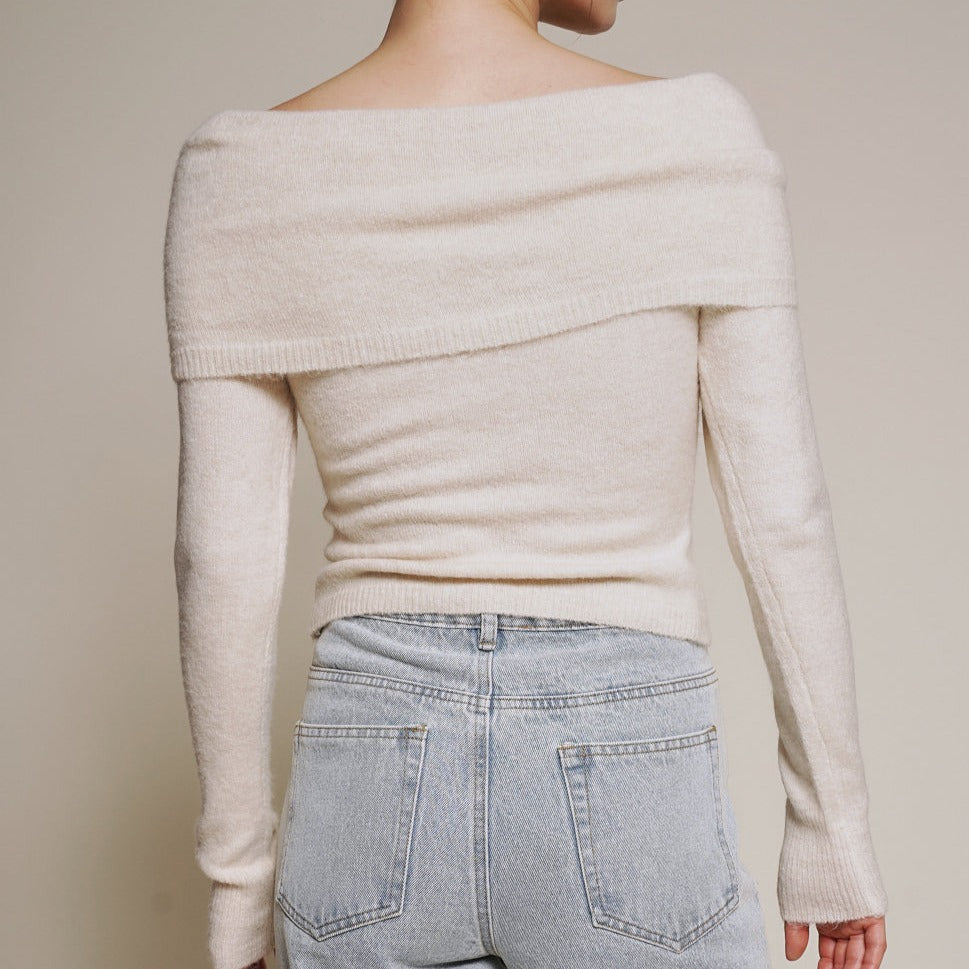 Nala | Off the shoulder sweater