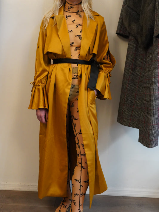 ANJI | GOLD SATIN TRENCH